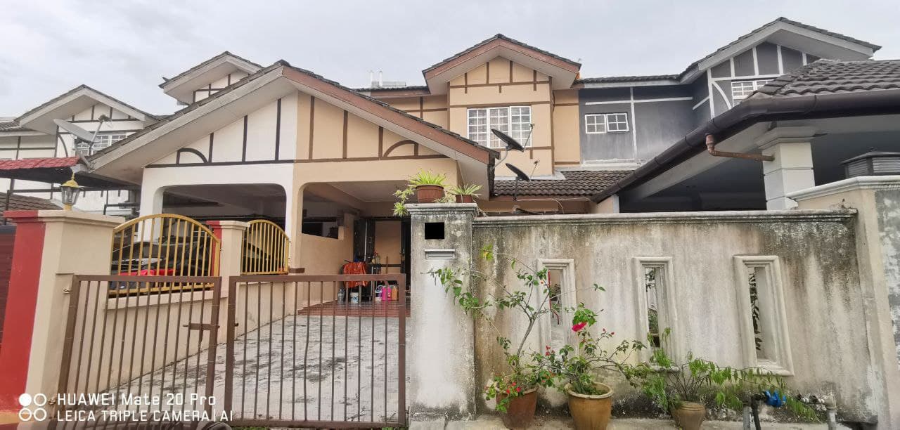 RENOVATED DOUBLE STOREY BANDAR PUNCAK ALAM FASA 2