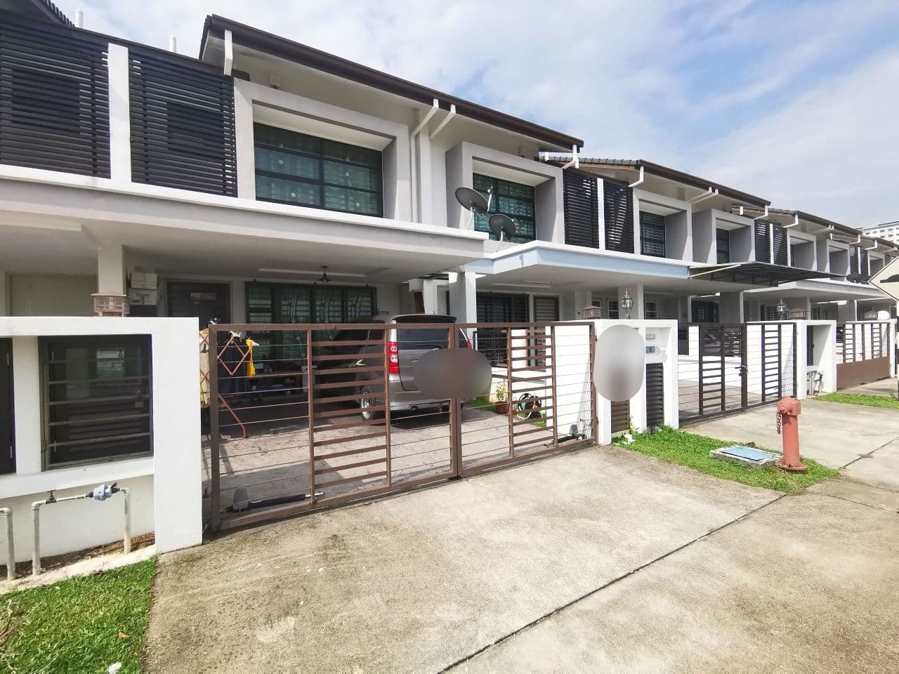 DOUBLE STOREY HOUSE, GETA RESIDENCE, KLANG - photo 1