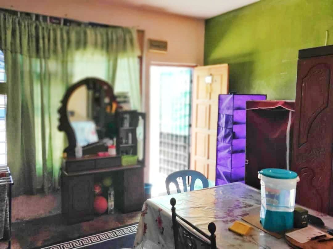 DOUBLE STOREY TERRACE HOUSE LOW COST TAMAN BUDIMAN - photo 2