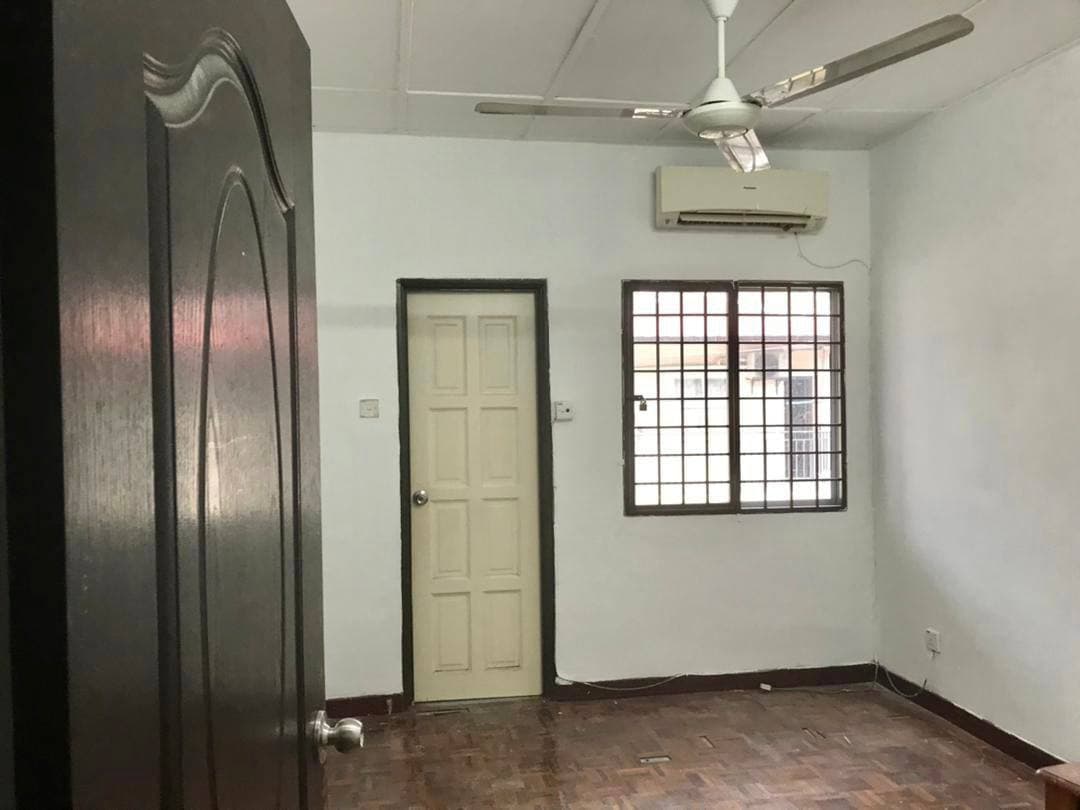 DOUBLE STOREY TERRACE BERJAYA PARK, KOTA KEMUNING - photo 11