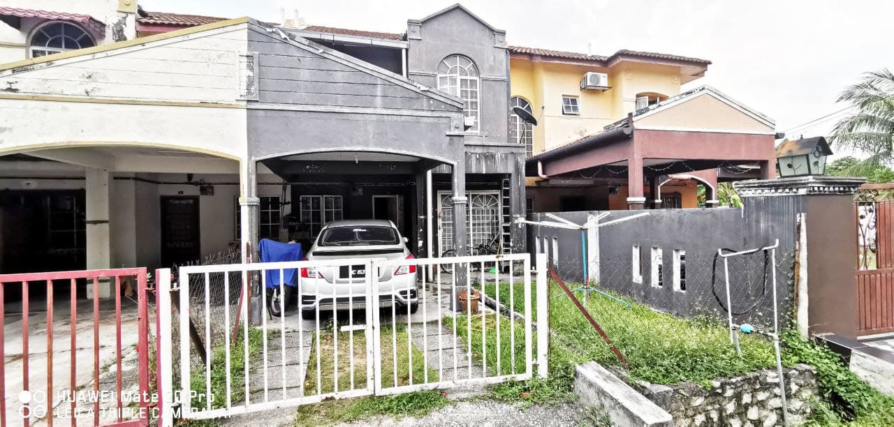 DOUBLE STOREY OPEN FACING BANDAR PUNCAK ALAM FASA - photo 1