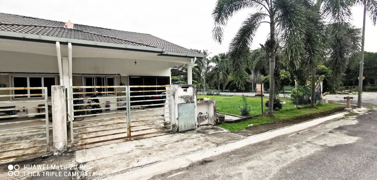 CORNER LOT OPEN FACING DESA KENCANA MERU - photo 1