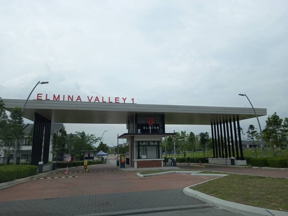 FULLY FURNISHED CORNER LOT ELMINA VALLEY 1 - photo 2
