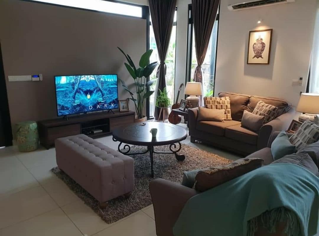 FULLY FURNISHED CORNER LOT ELMINA VALLEY 1 - photo 3