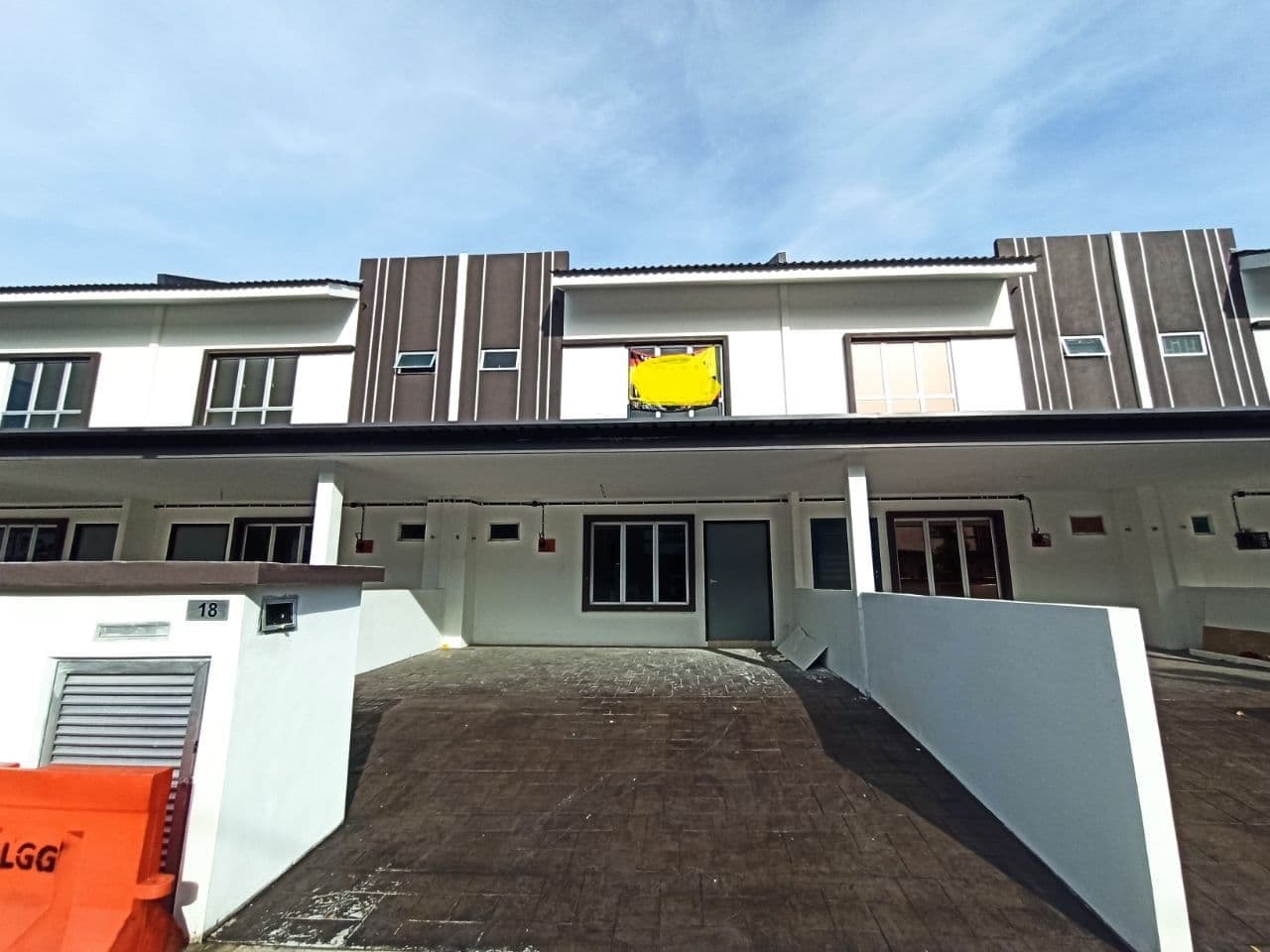 2 STOREY IRAMA PERDANA LBS ALAM PERDANA