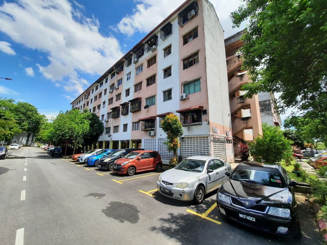 FLAT PKNS SEKSYEN 7 SHAH ALAM
