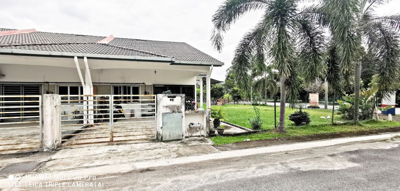 CORNER LOT DESA KENCANA JALAN KOPI MERU