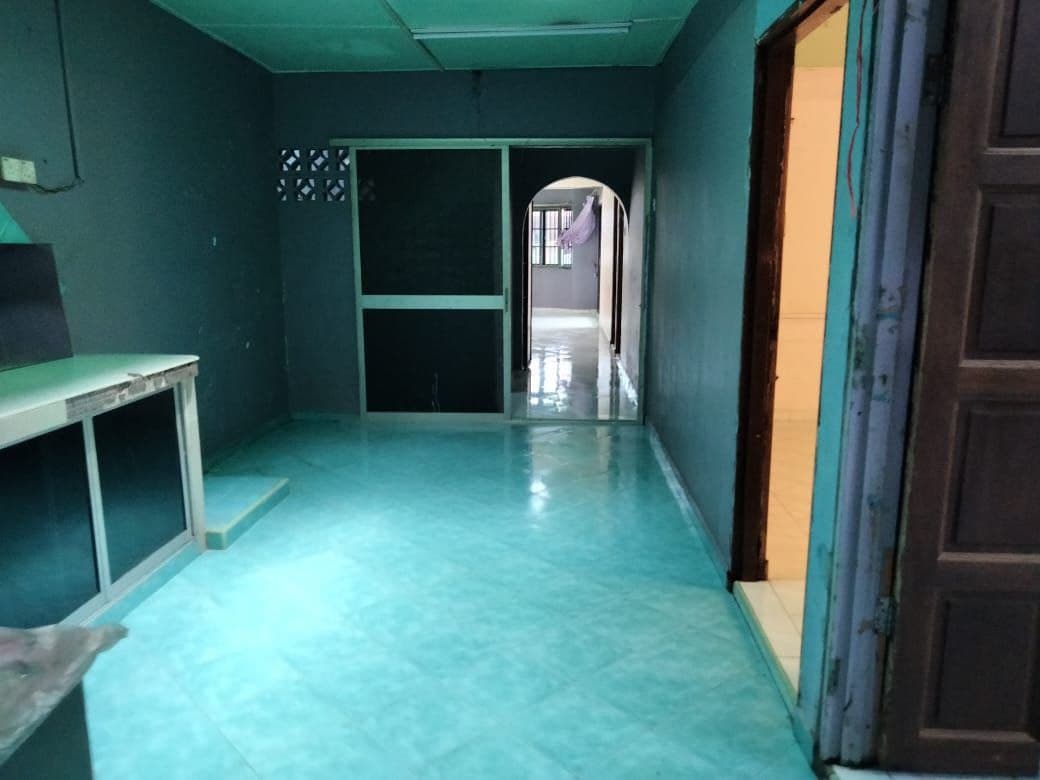 SINGLE STOREY END LOT HOUSE PANDAMARAN JAYA - photo 8