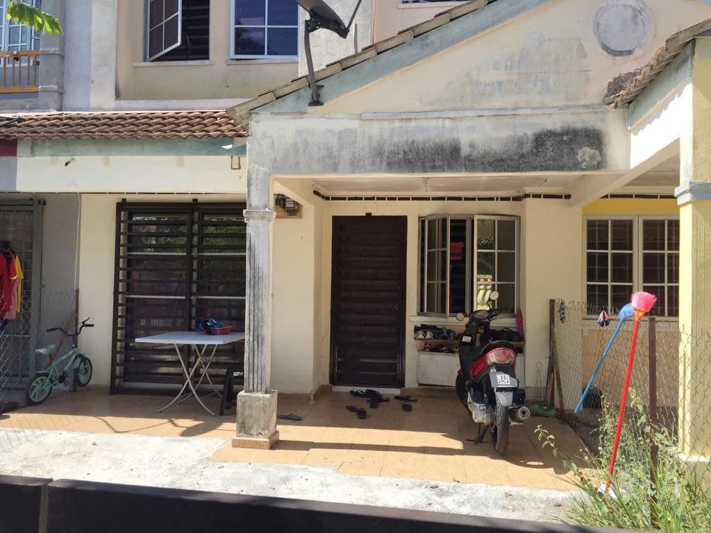 DOUBLE STOREY JALAN CAKERA PURNAMA PUNCAK ALAM