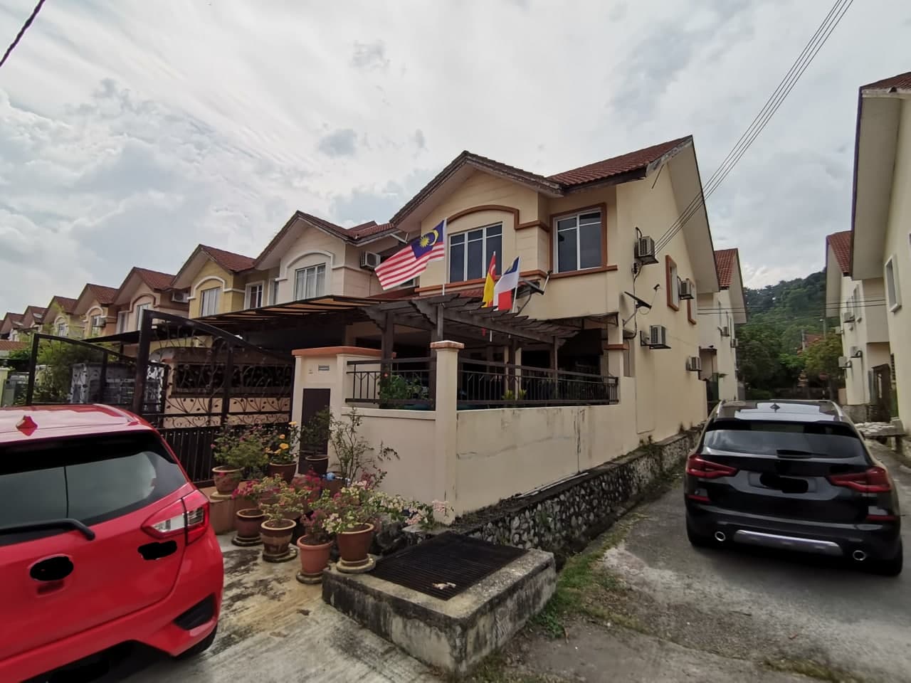 END LOT DOUBLE STOREY AZ-ZAHARAH, SEKSYEN 10