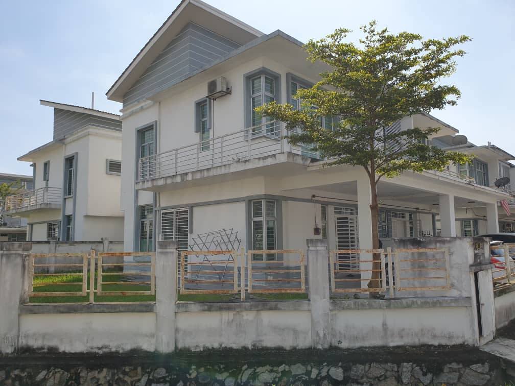 CORNER LOT DOUBLE STOREY BANDAR SAUJANA PUTRA