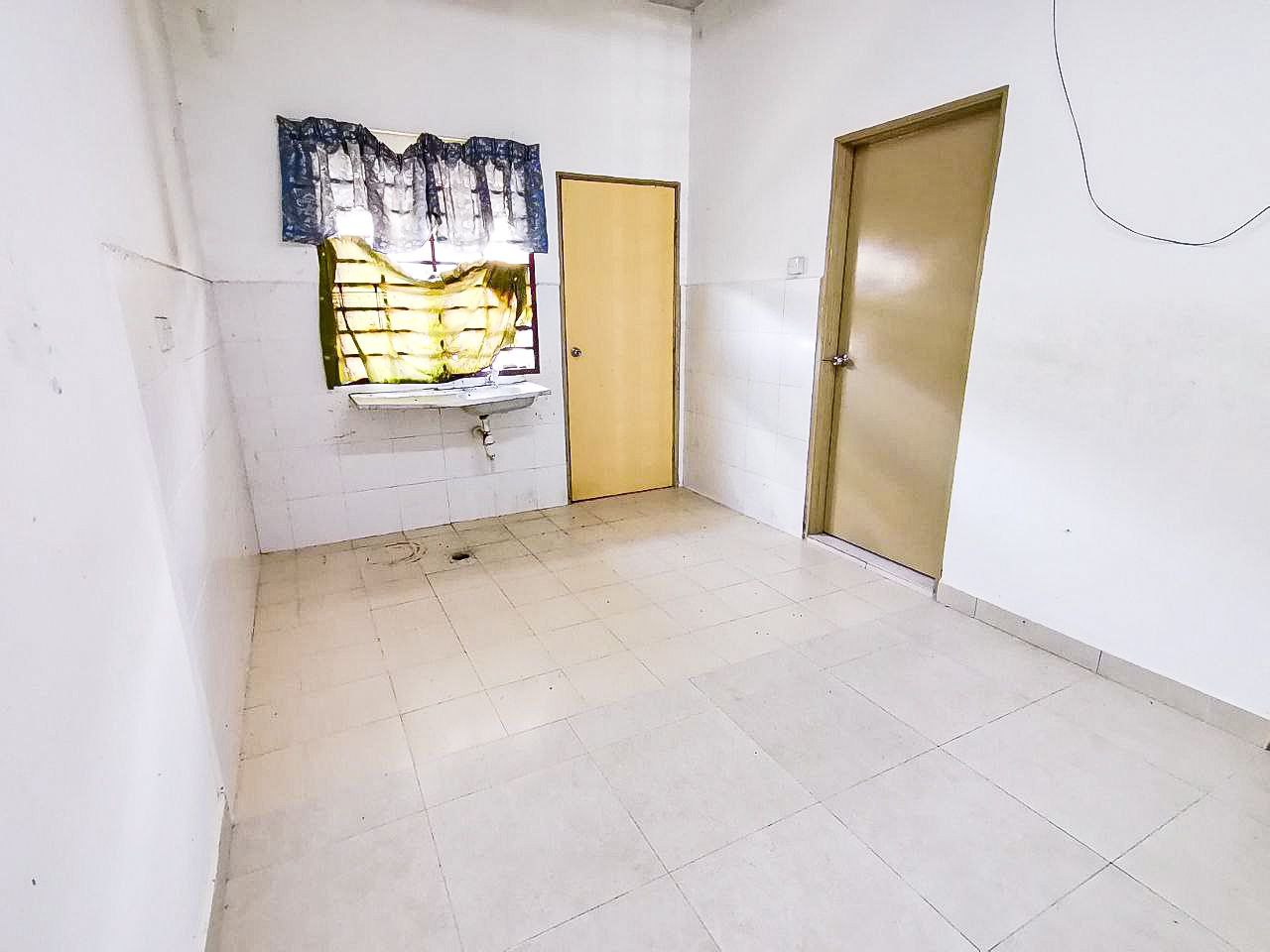 SINGLE STOREY BUDIMAN VALLEY SEKSYEN U15 SHAH ALAM - photo 8