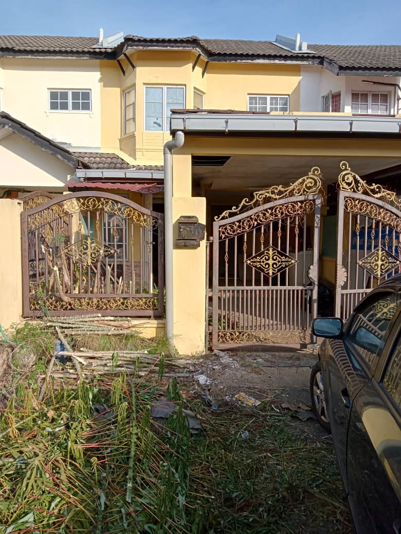 DOUBLE STOREY JALAN CAKERA PURNAMA PUNCAK ALAM