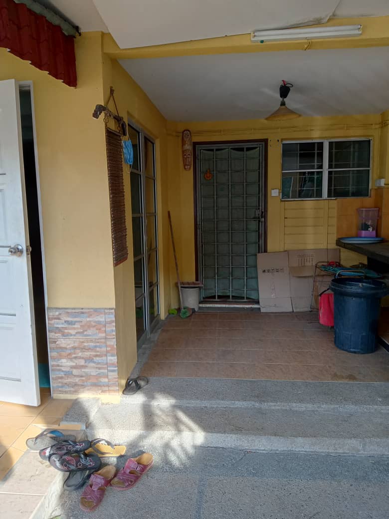 DOUBLE STOREY JALAN CAKERA PURNAMA PUNCAK ALAM - photo 2