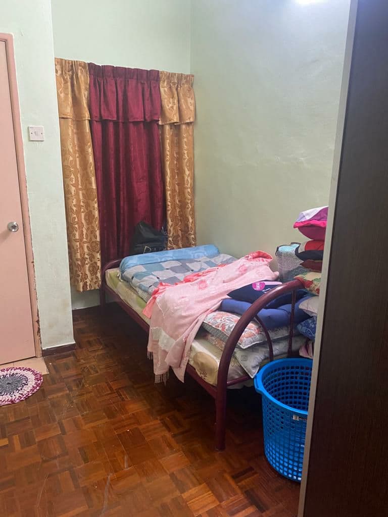 DOUBLE STOREY TERRACE TAMAN TELUK GEDUNG INDAH - photo 8