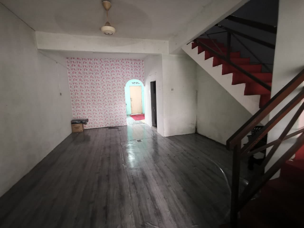 DOUBLE STOREY TAMAN DATO HORMAT - photo 2
