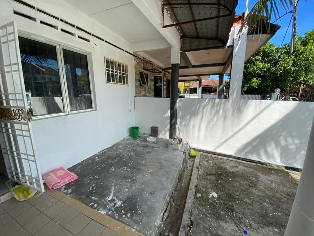 FULLY RENOVATED SINGLE STOREY BANDAR SERI EHSAN - photo 4