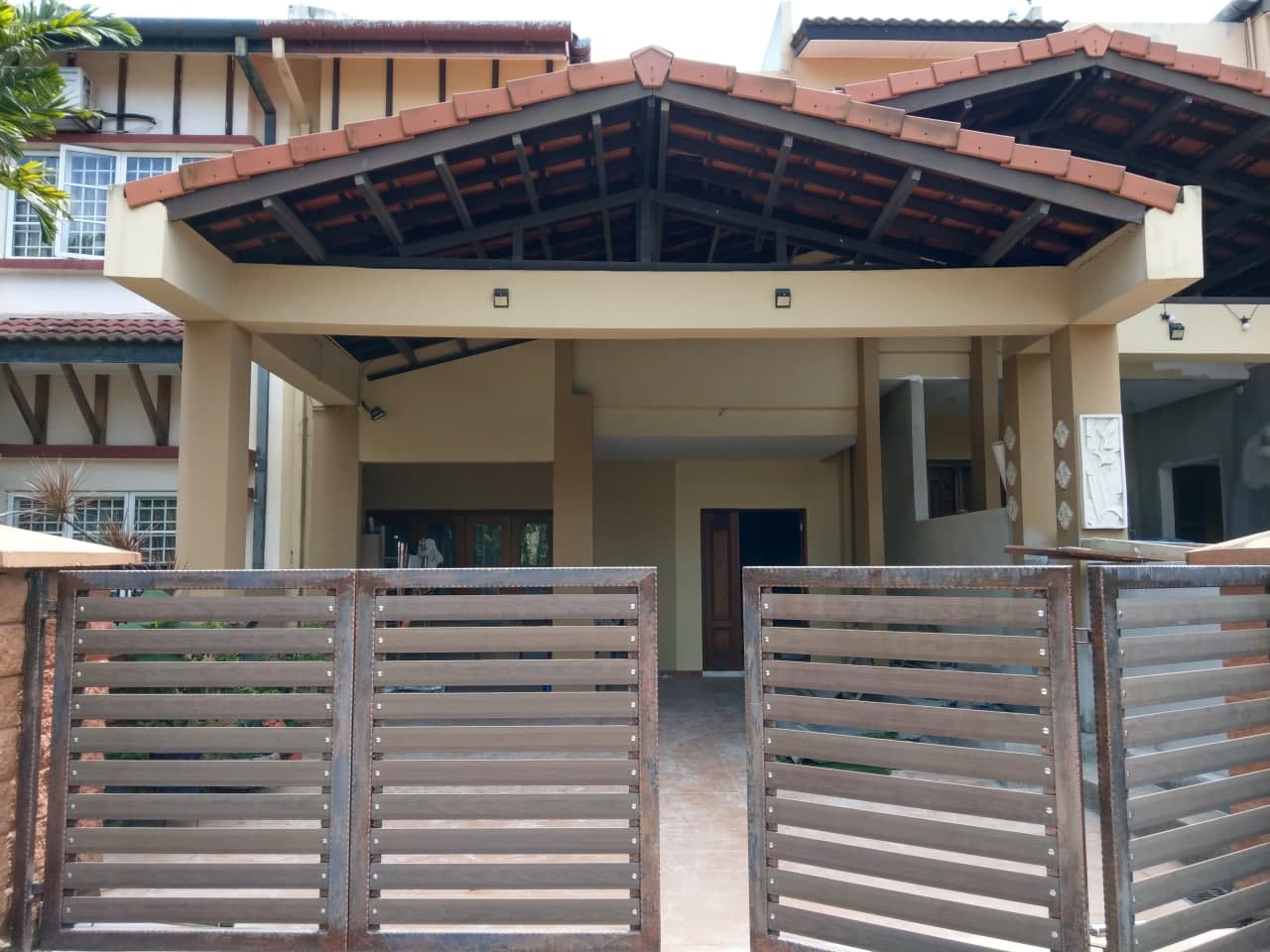 RENOVATED DOUBLE STOREY JALAN KUBAH BUKIT JELUTONG