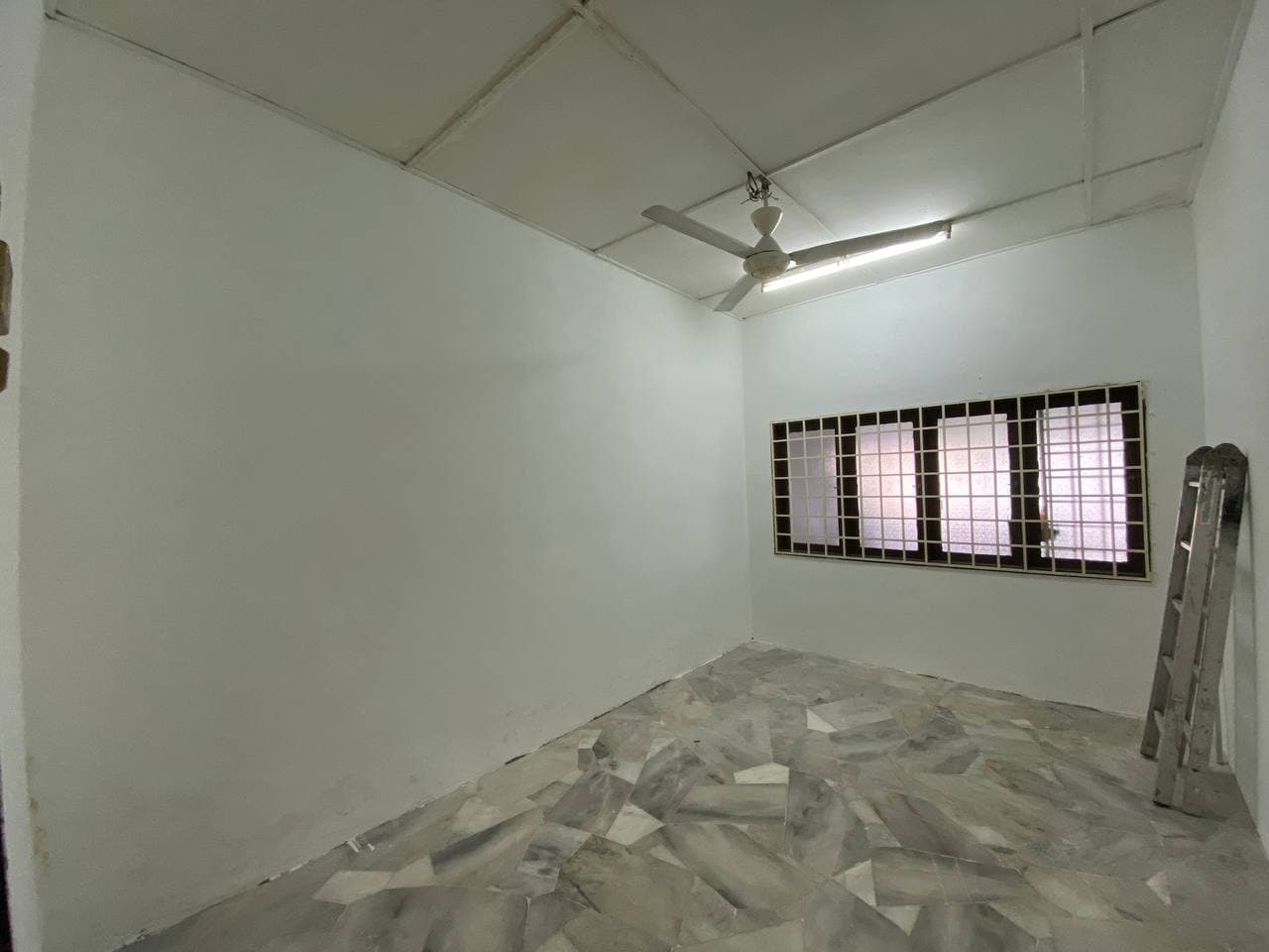 SINGLE STOREY TERRACE, TAMAN DESA KEMUNING - photo 13