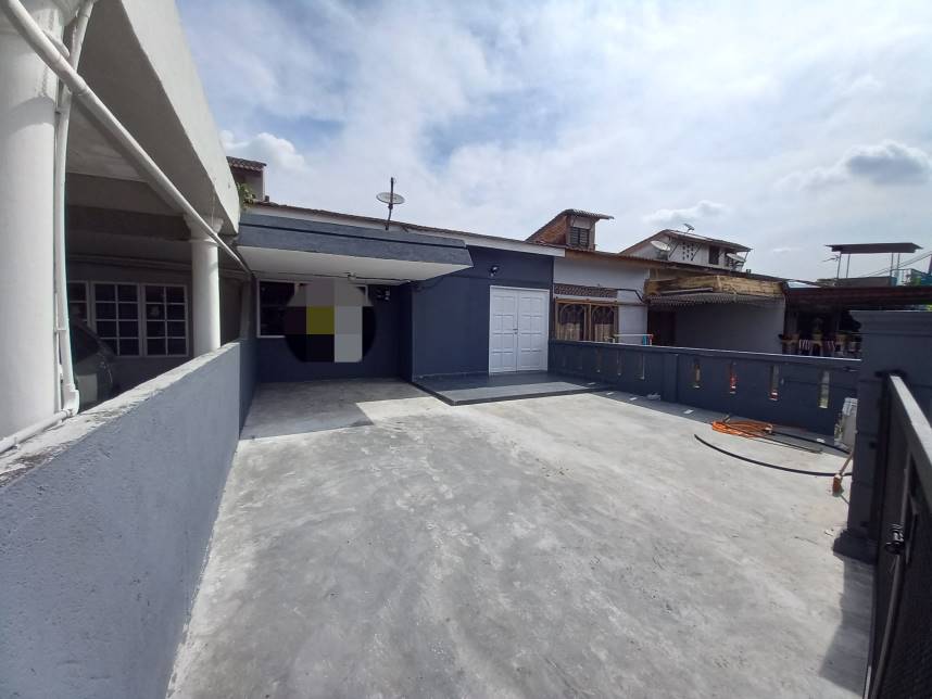 RENOVATED SINGLE STOREY JALAN KEBUN - photo 2