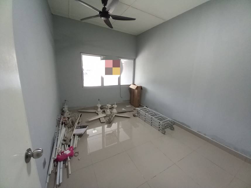 RENOVATED SINGLE STOREY JALAN KEBUN - photo 13