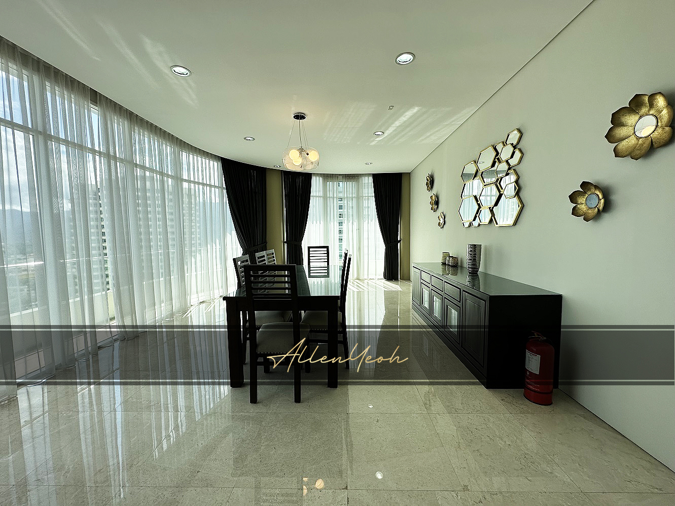 8 Gurney Condo, 5800sqft Fully Renovated, Paragon - photo 5