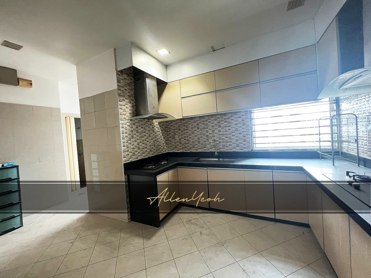 Mayfair Super Condo, 5000sqft with 6 Carparks - photo 8