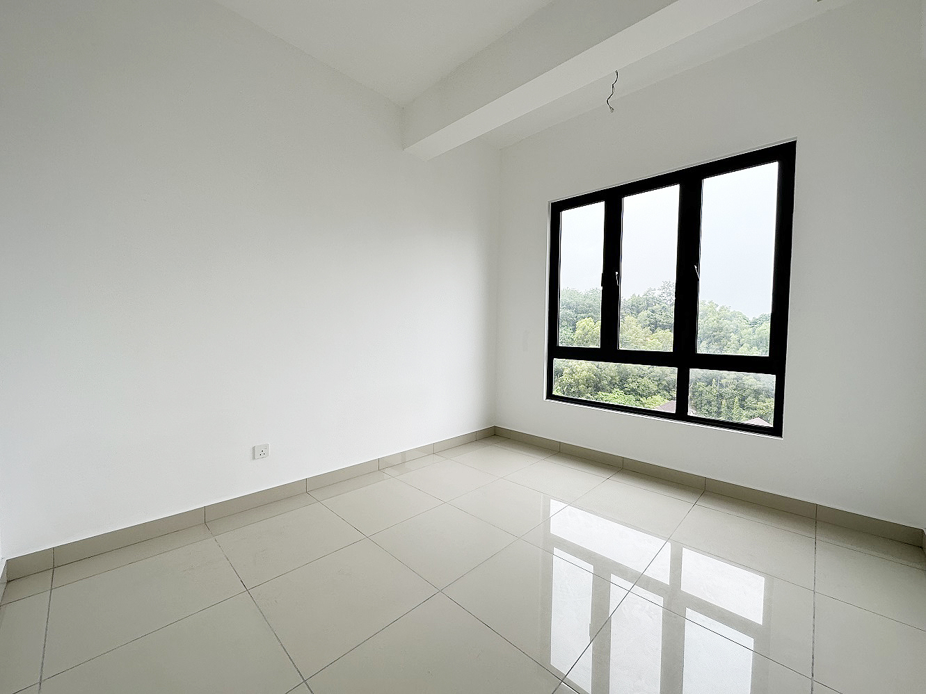 Valencia Residence 2110sqft - photo 4