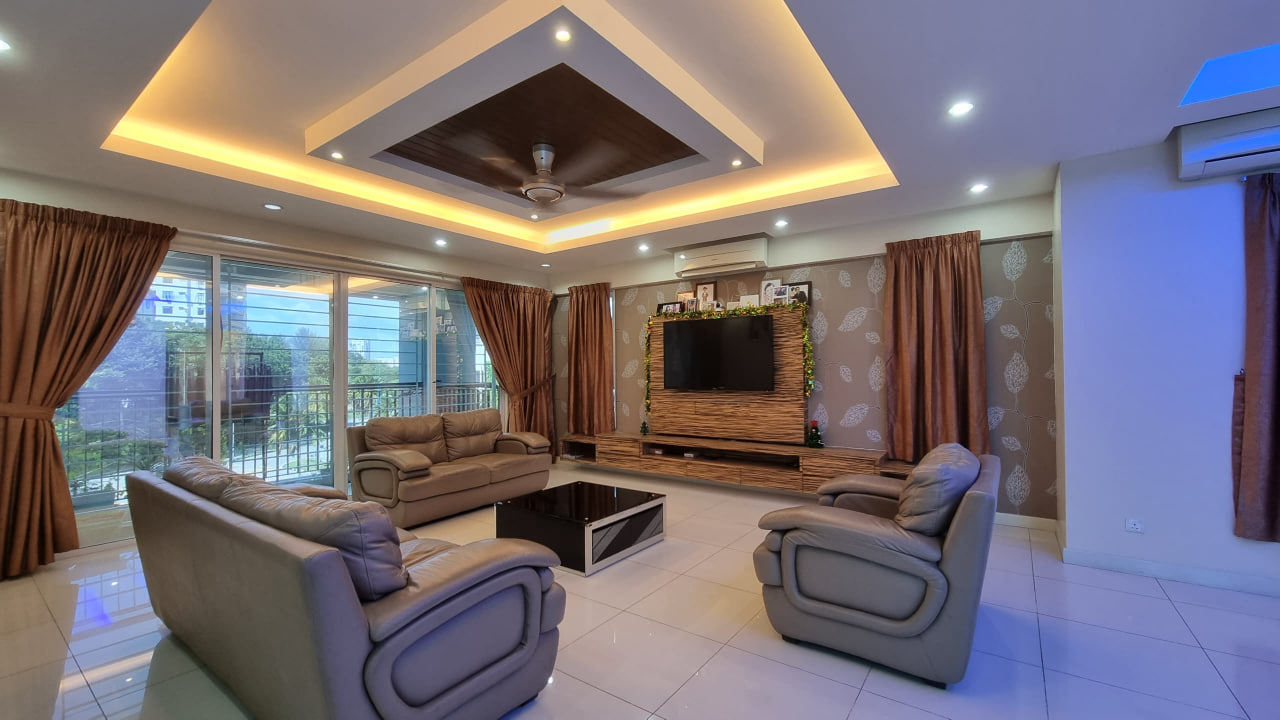 Platino Luxury Condo, 2467sqft Renovated B1 - photo 2