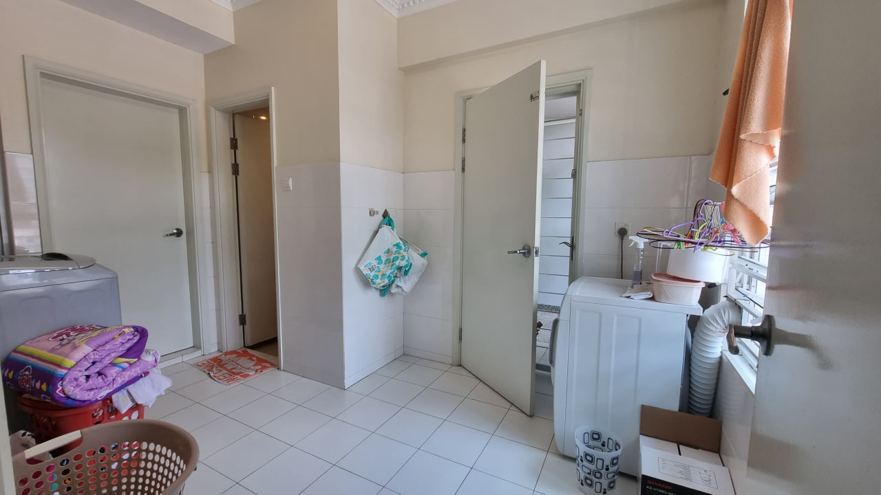 Platino Luxury Condo, 2467sqft Renovated B1 - photo 5