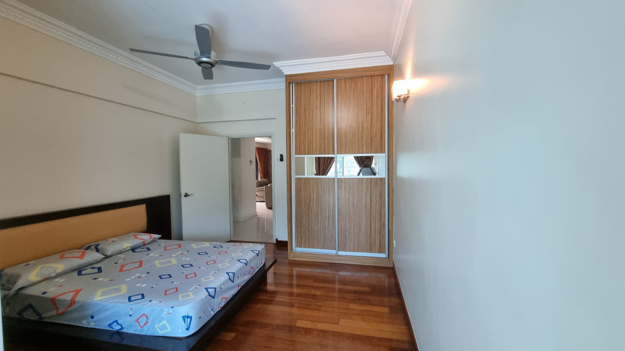 Platino Luxury Condo, 2467sqft Renovated B1 - photo 6