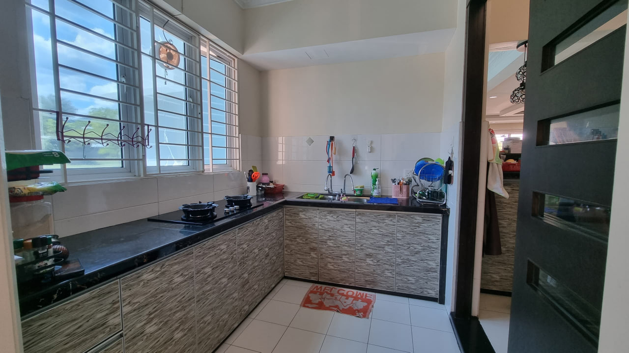 Platino Luxury Condo, 2467sqft Renovated B1 - photo 12