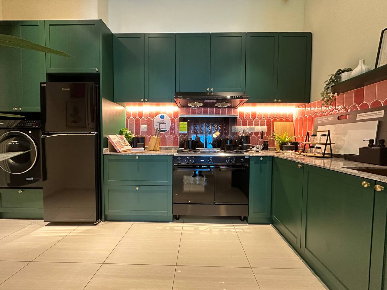 Queens Residence 3 950sqft Dual Key - photo 6