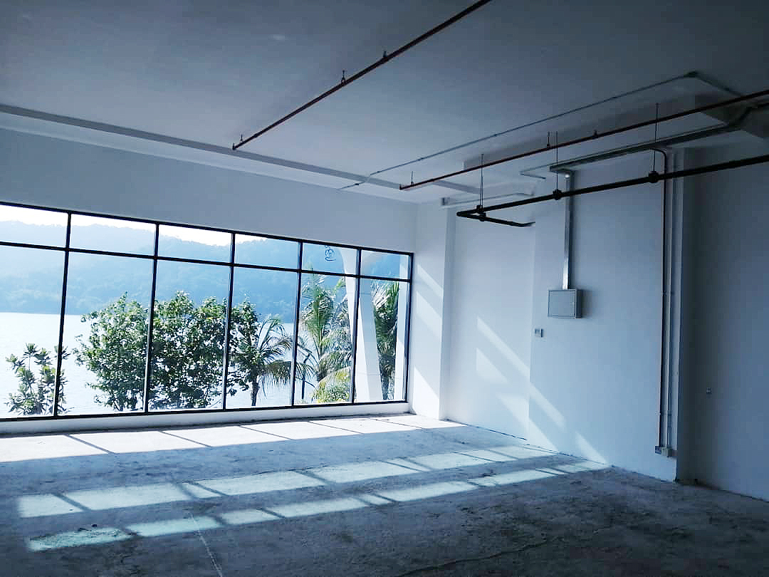 Queens Waterfront Commercial - photo 2