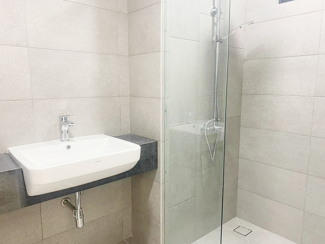 Waterside Residence, Partial Seaview - photo 7