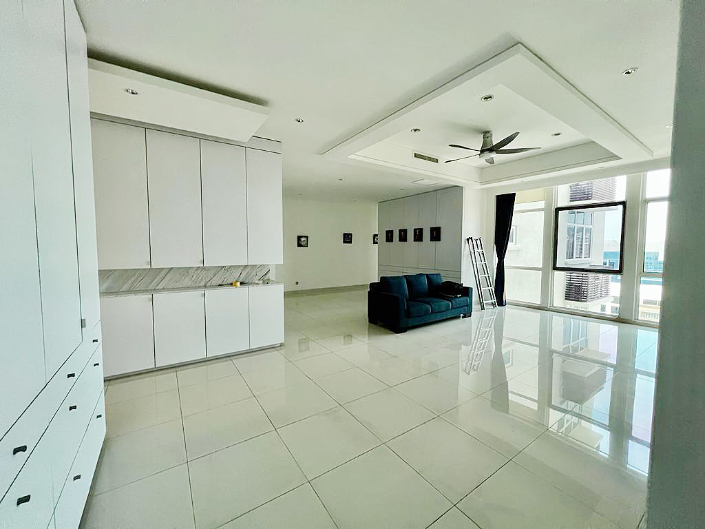 Mayfair Super Condo, 10th Flr 2 - photo 10