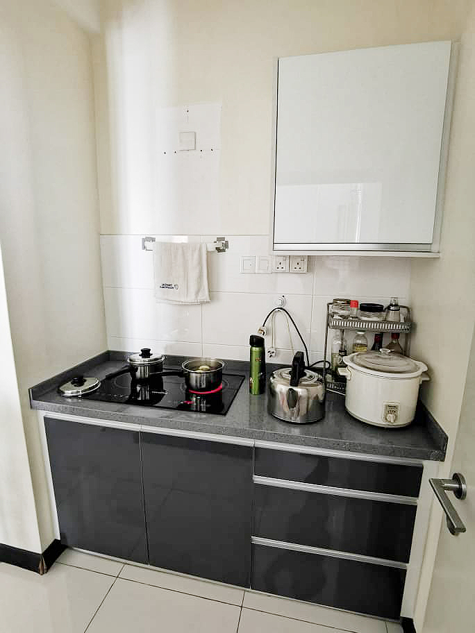 Vertiq Condo, B-8th Corner 1313sqft - photo 3