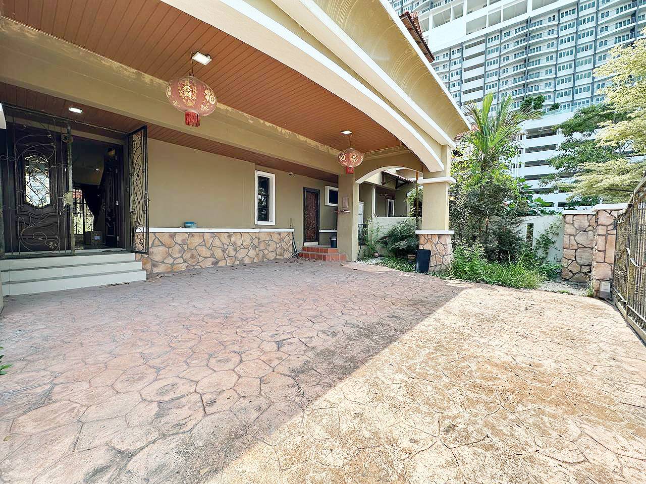 D Residence Twin Bungalow - photo 2