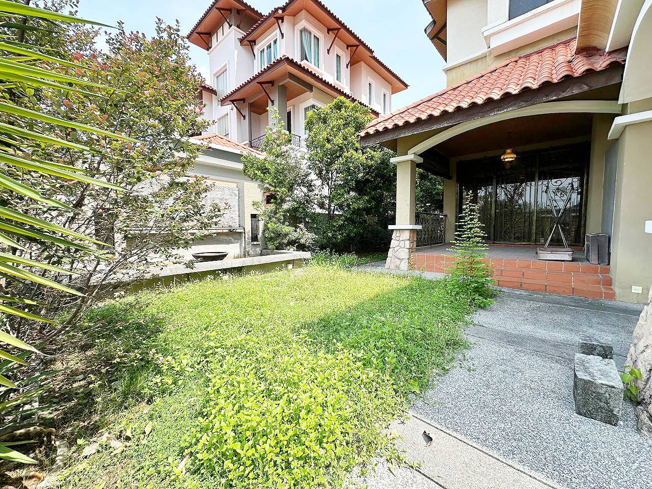 D Residence Twin Bungalow - photo 3