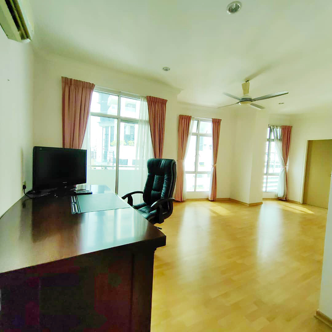 Gurney Palace Seaview Unit - photo 10
