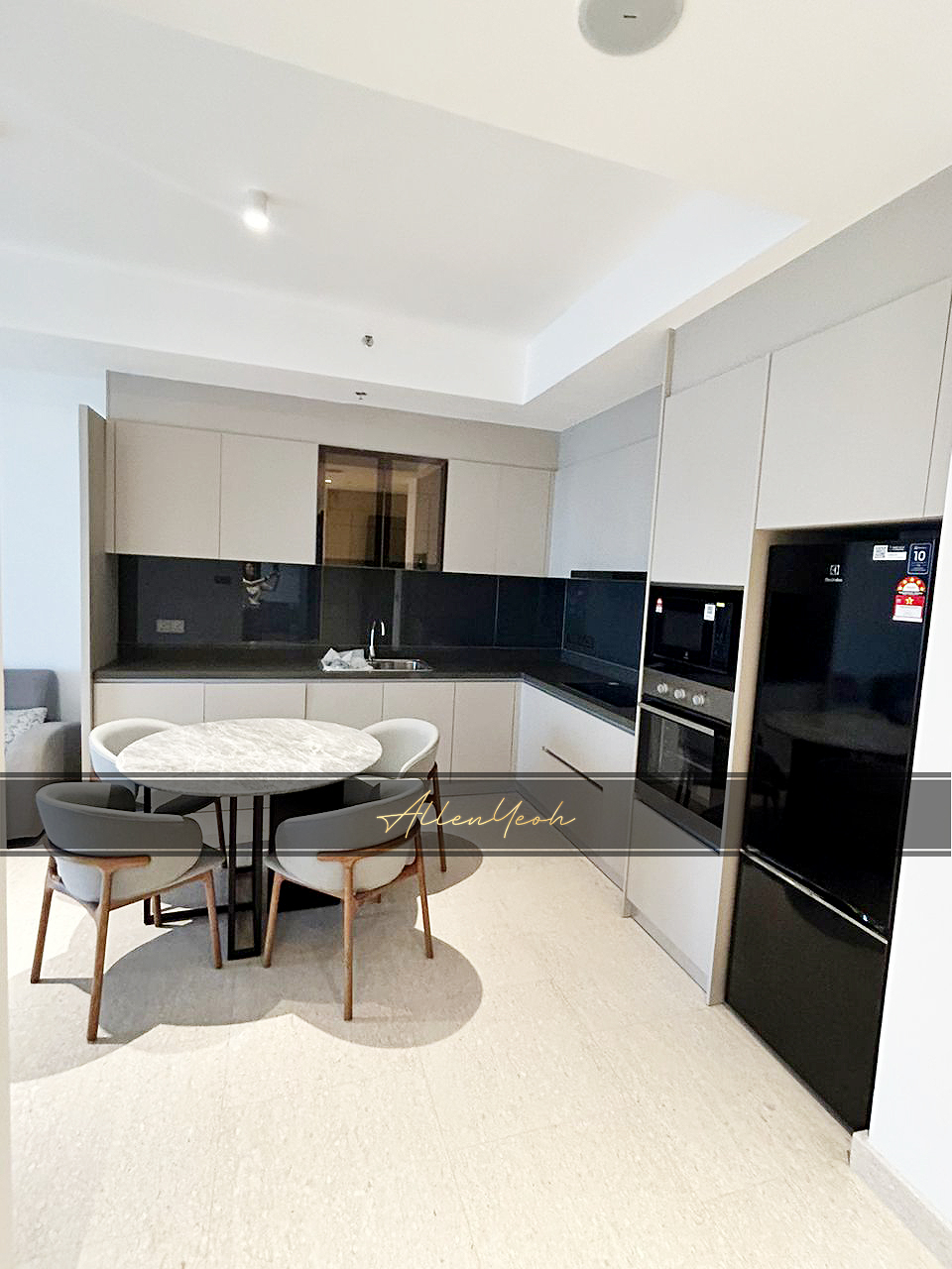 Rent Marriott 48-03 - photo 2