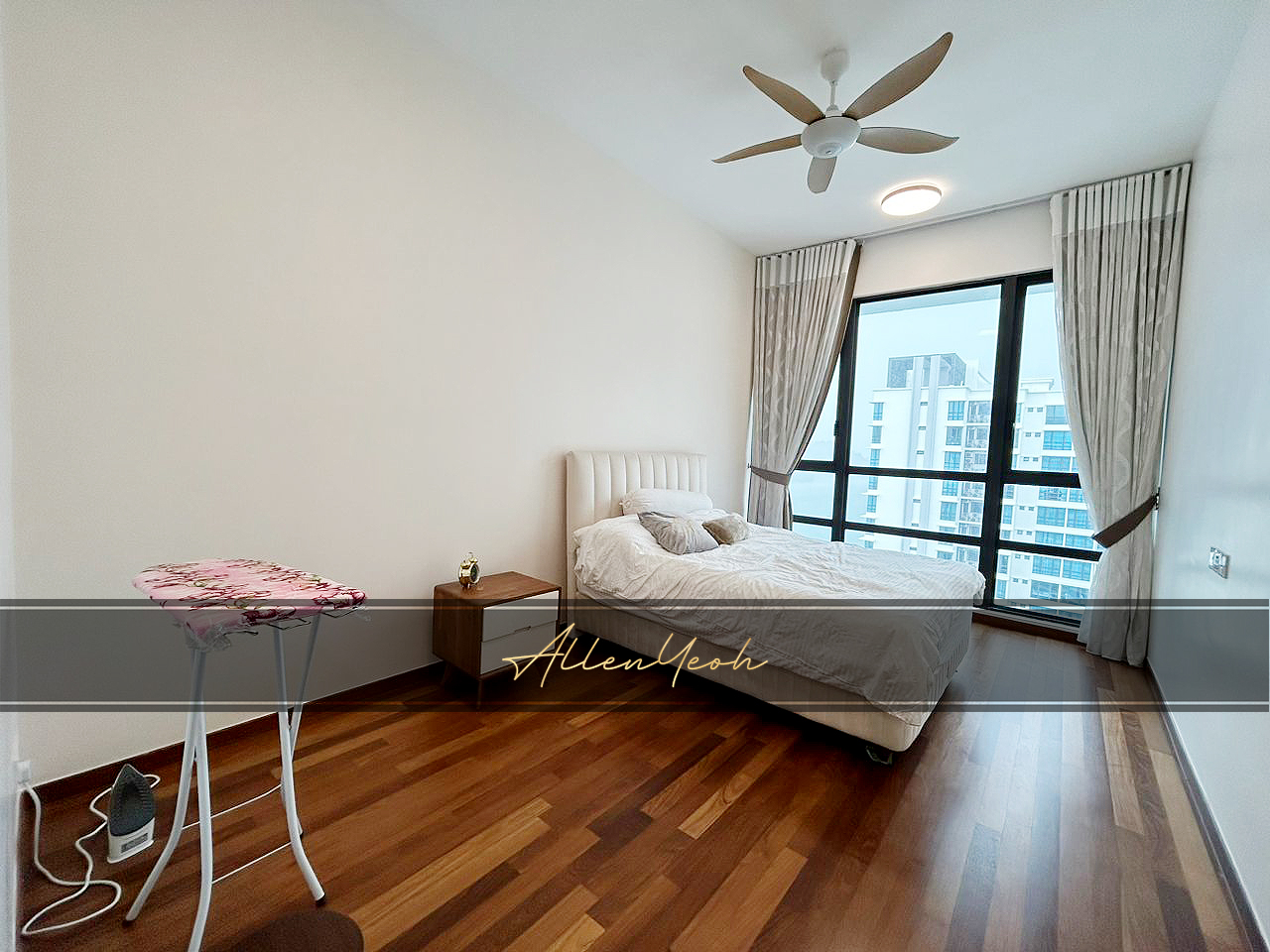 For Sale Queens Residences Q1  B-18-05 - photo 2