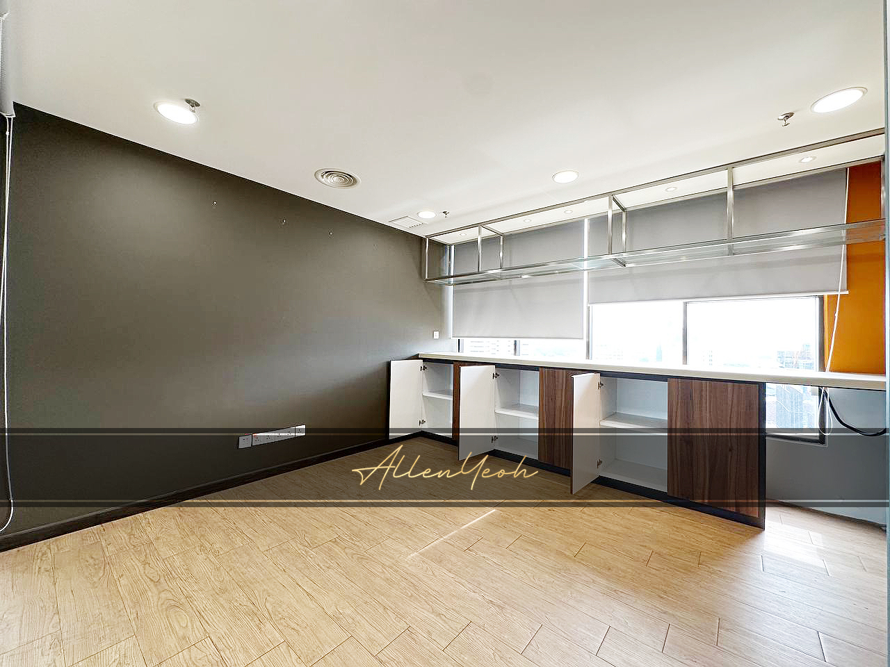 Commercial 9th Menara Skymind 4652sqft - photo 3