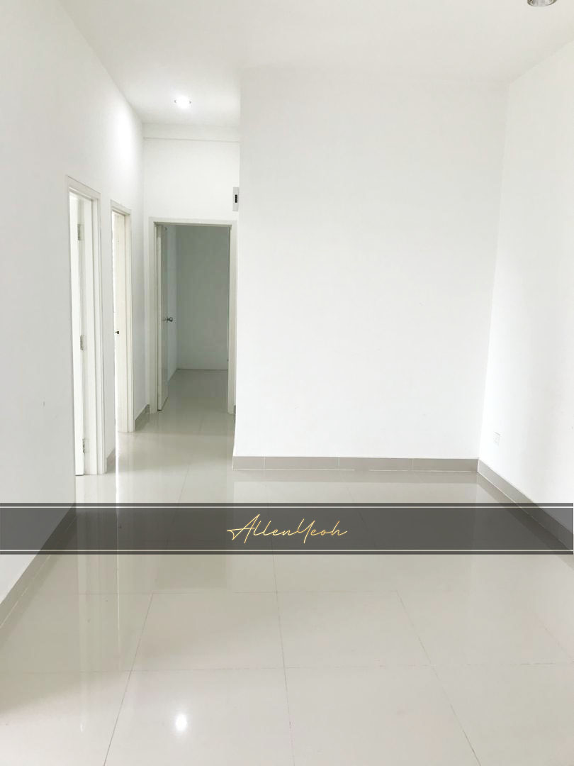 Boulevard Condo 1195sqft 3 Bedroom - photo 3