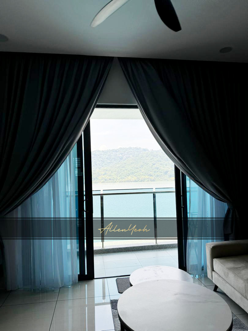 Queens Residences Q2 1200sqft 3 Bed Seaview Unit - photo 2