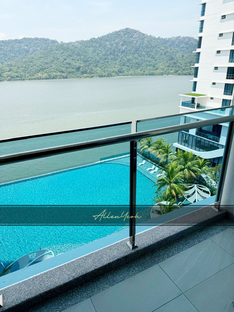 Queens Residences Q2 1200sqft 3 Bed Seaview Unit - photo 3