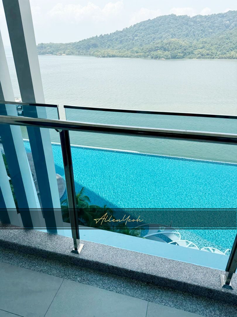 Queens Residences Q2 1200sqft 3 Bed Seaview Unit - photo 4