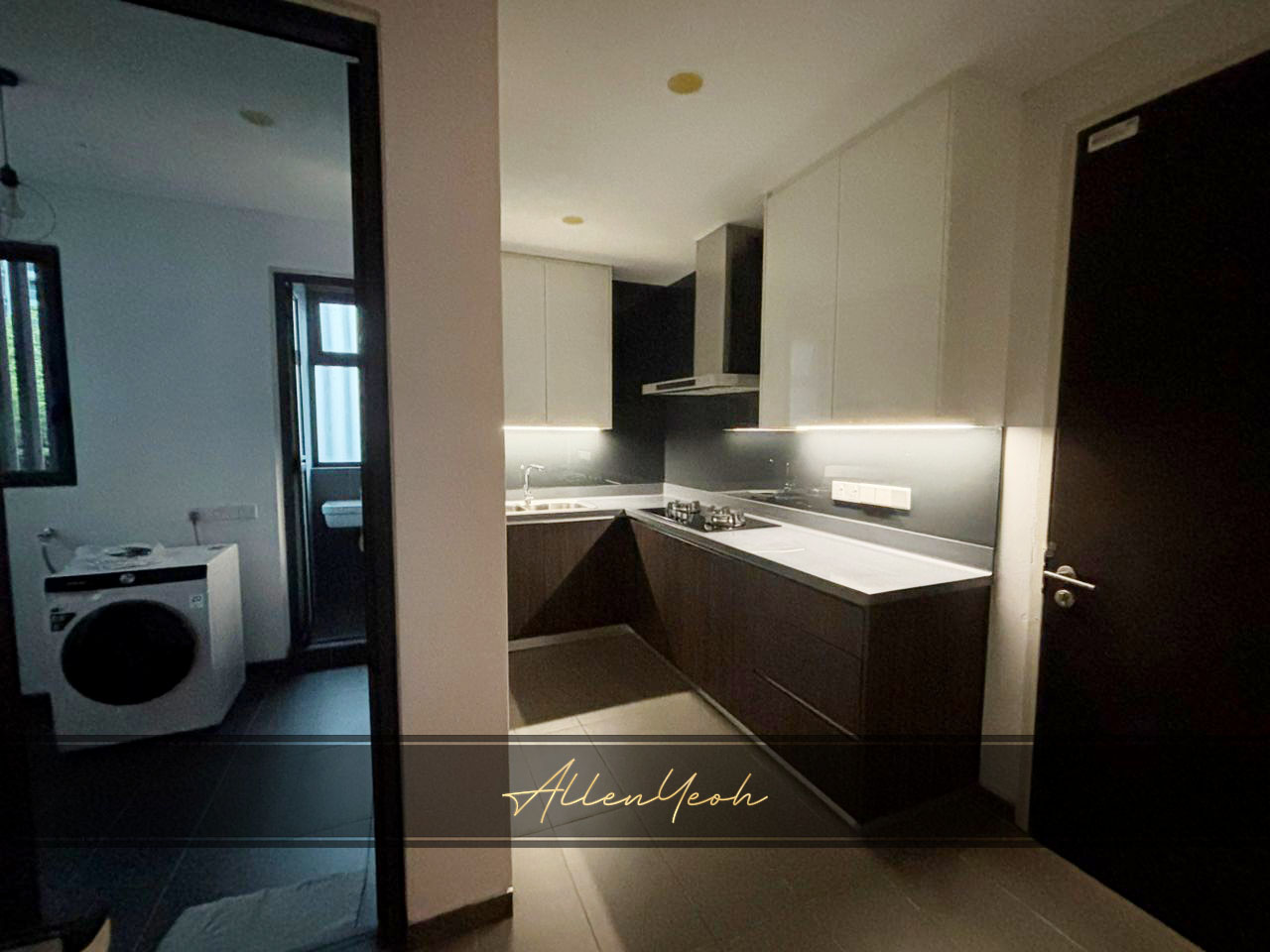 Light Collection IV 1991sqft 2 Bedroom Great Unit - photo 4