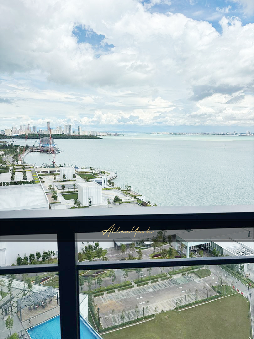 Mezzo Sea, Pool and Promenade 1033sqft Unit - photo 2