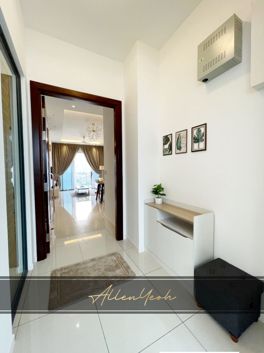 Queens Residence Q2 1000sqft 2 Bedroom City View - photo 4